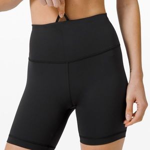 LULULEMON 6” WUNDER TRAIN SHORTS